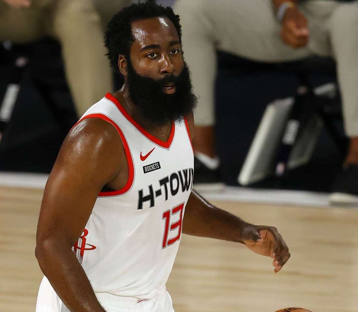 收缩防守重 收缩防守重