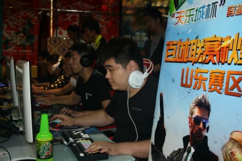 来自A组或 来自A组或